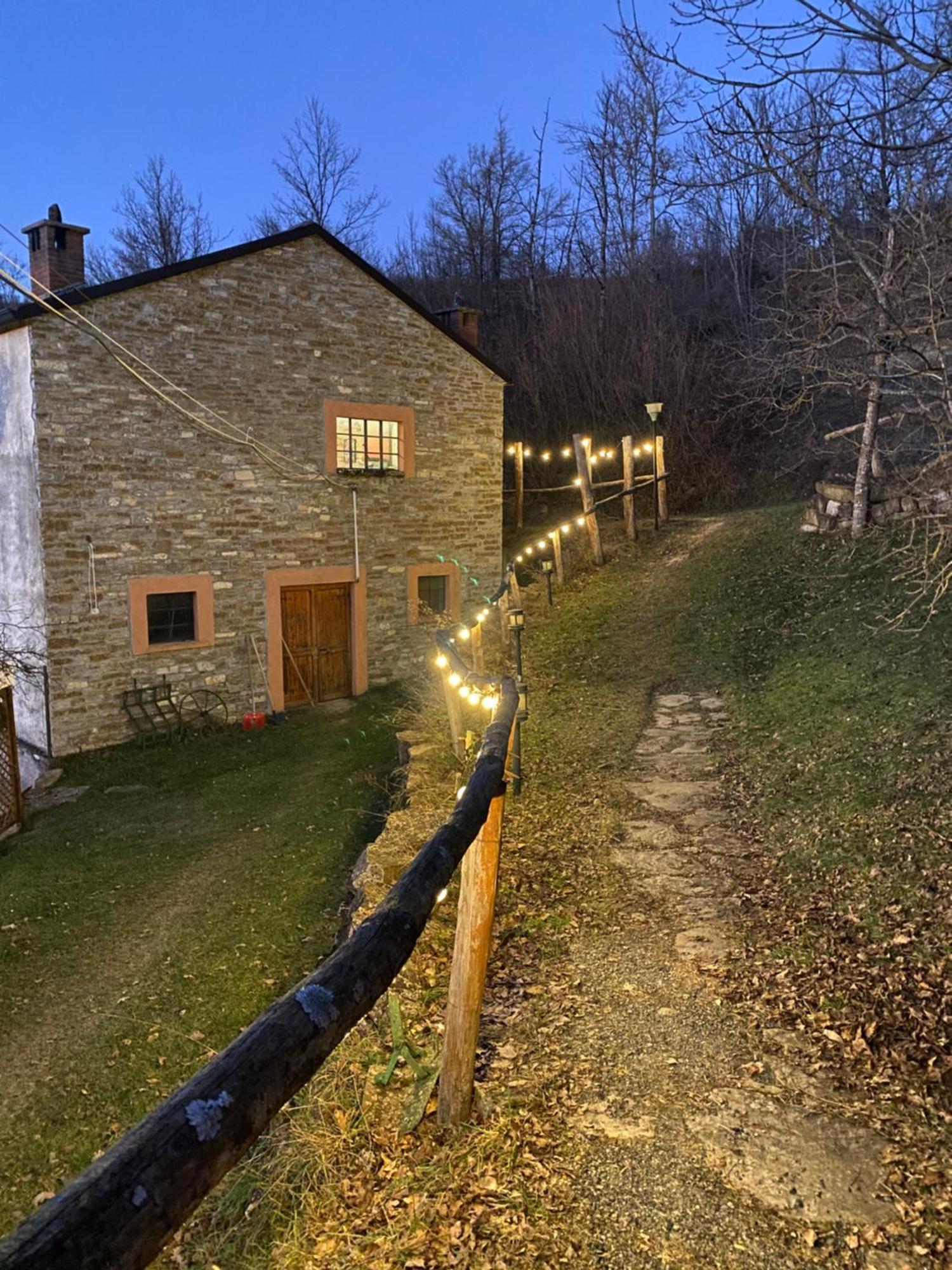 La Lupa E L'Orso Bed & Breakfast Berceto Exterior foto